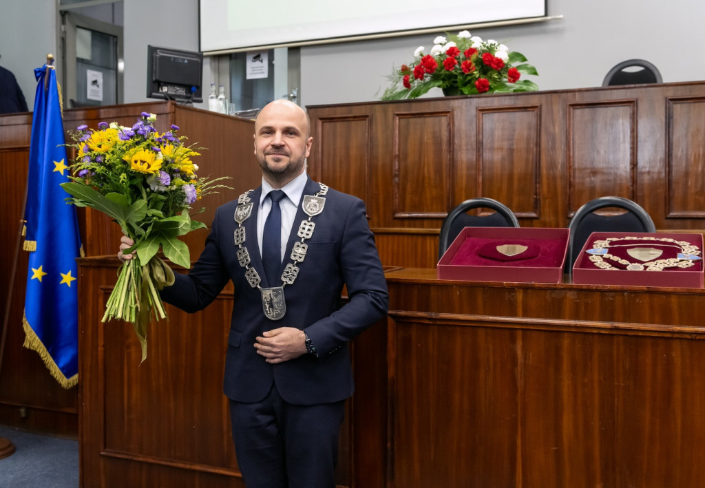 Start nowej kadencji. Prezydent i radni zaprzysiężeni