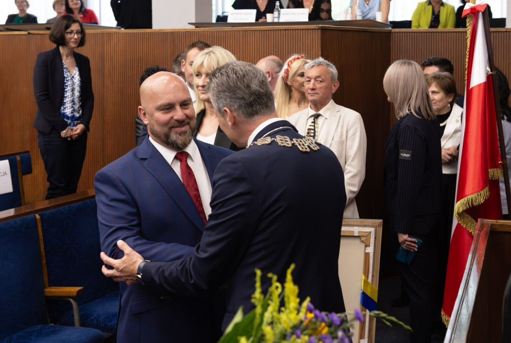 Start nowej kadencji. Prezydent i radni zaprzysiężeni