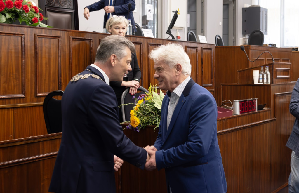 Start nowej kadencji. Prezydent i radni zaprzysiężeni