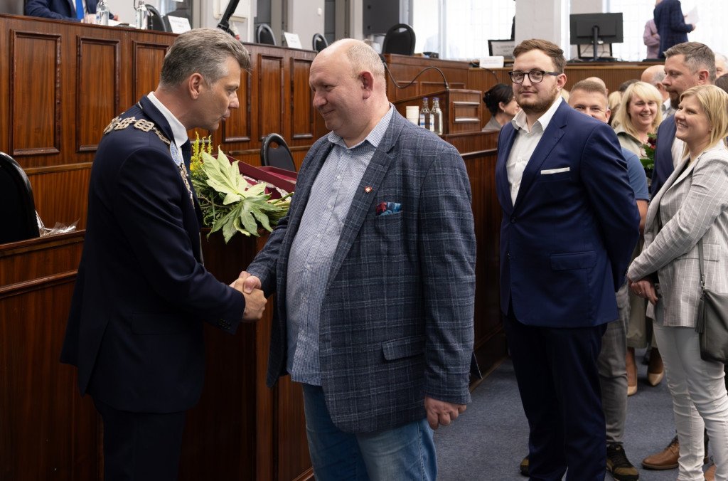 Start nowej kadencji. Prezydent i radni zaprzysiężeni