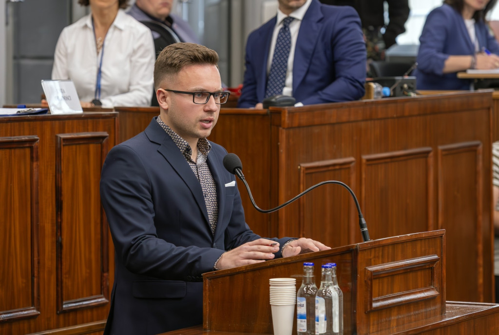 Start nowej kadencji. Prezydent i radni zaprzysiężeni