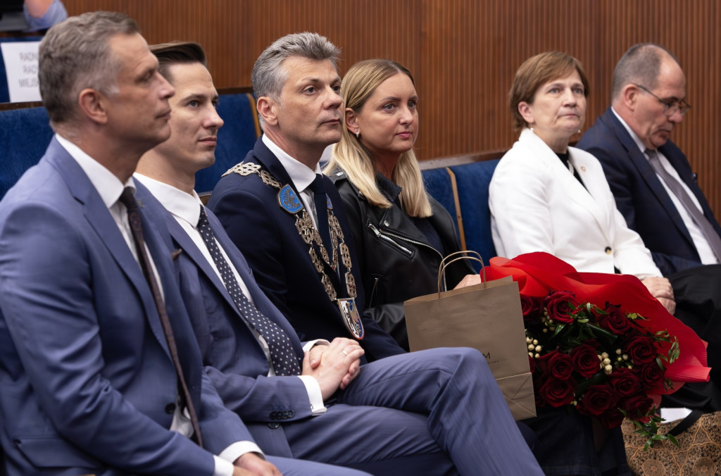 Start nowej kadencji. Prezydent i radni zaprzysiężeni