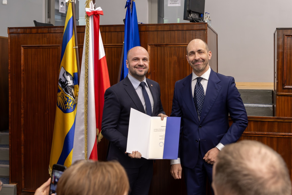 Start nowej kadencji. Prezydent i radni zaprzysiężeni