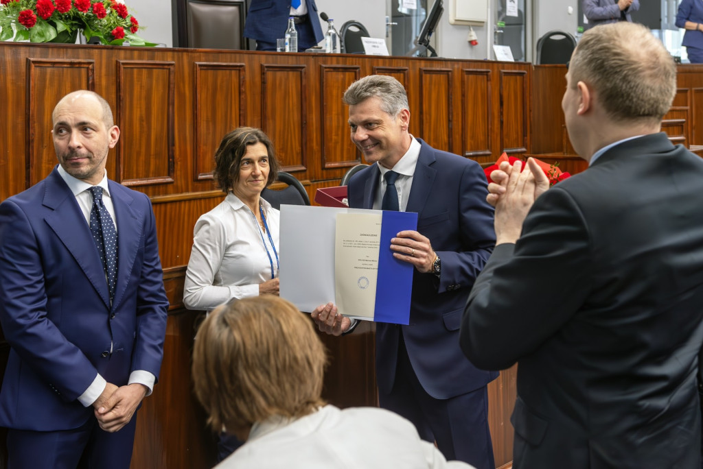 Start nowej kadencji. Prezydent i radni zaprzysiężeni