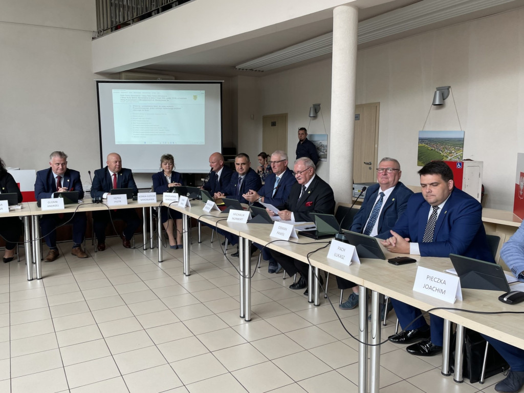 Nowa wójt i radni złożyli ślubowanie