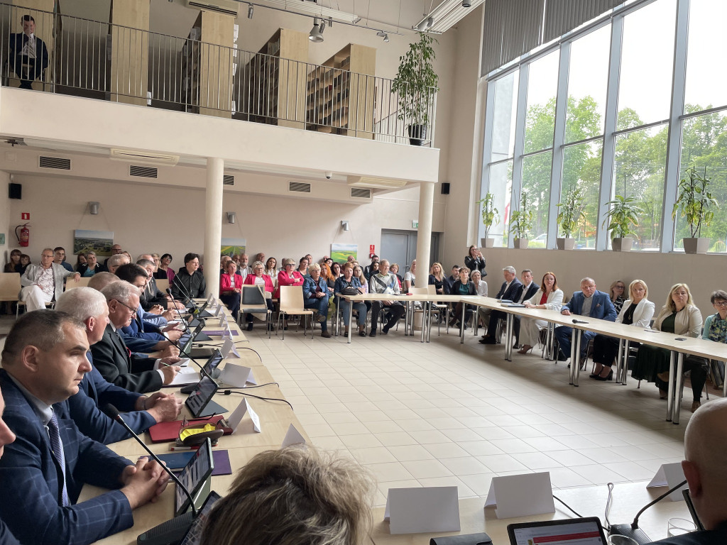 Nowa wójt i radni złożyli ślubowanie