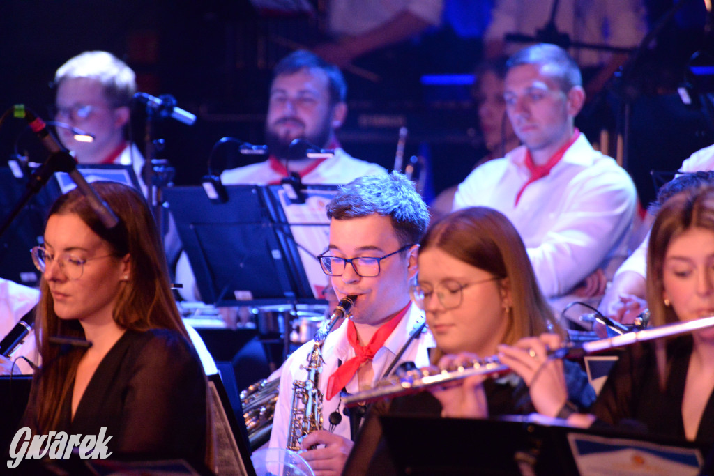 Orkiestra kamiliańska i Vive la France w Radzionkowie