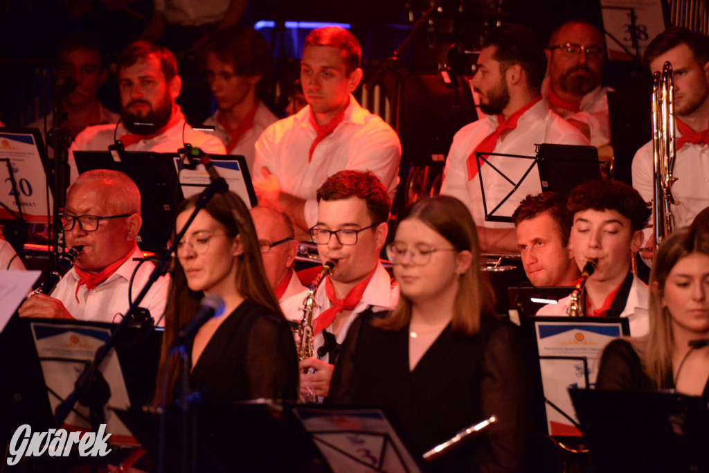 Orkiestra kamiliańska i Vive la France w Radzionkowie