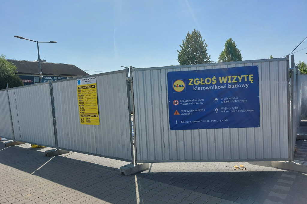 Tarnowskie Góry. Co budują przy markecie Lidl?