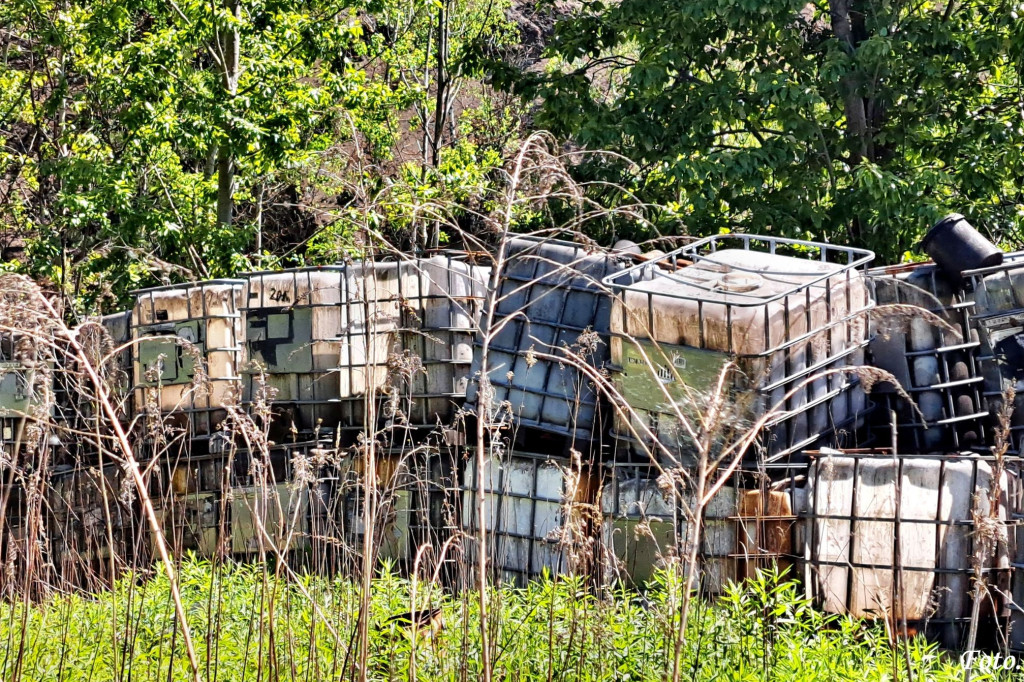 Piekary Śl. Niebezpieczne odpady przy Konarskiego