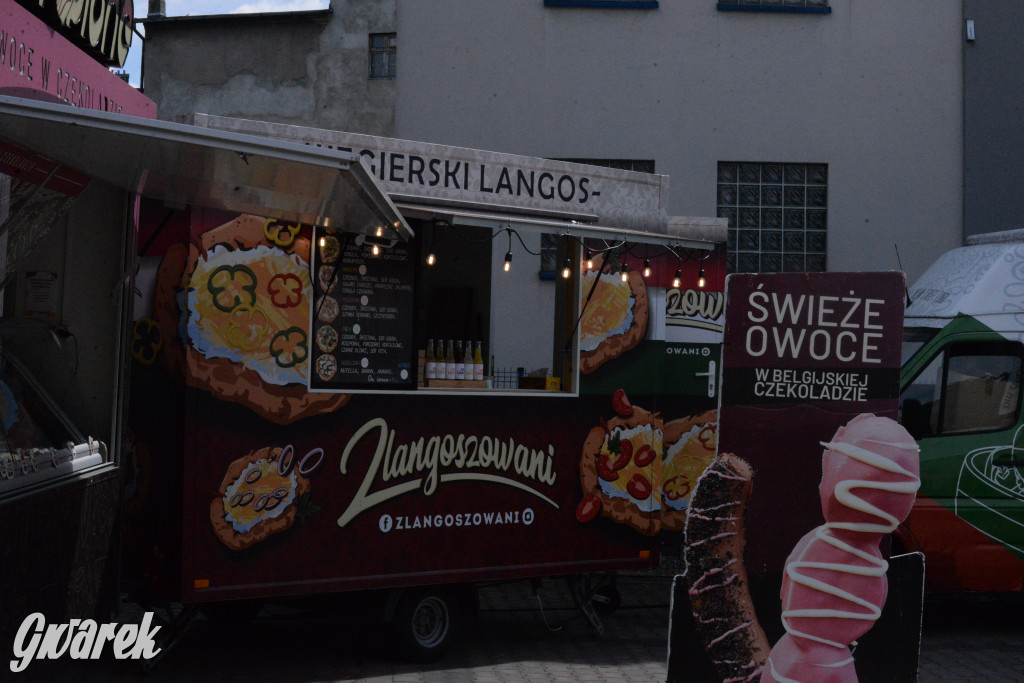 Foodtrucki w Tarnowskich Górach. Co serwują i za ile?