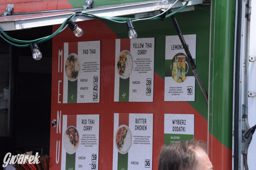 Foodtrucki w Tarnowskich Górach. Co serwują i za ile?