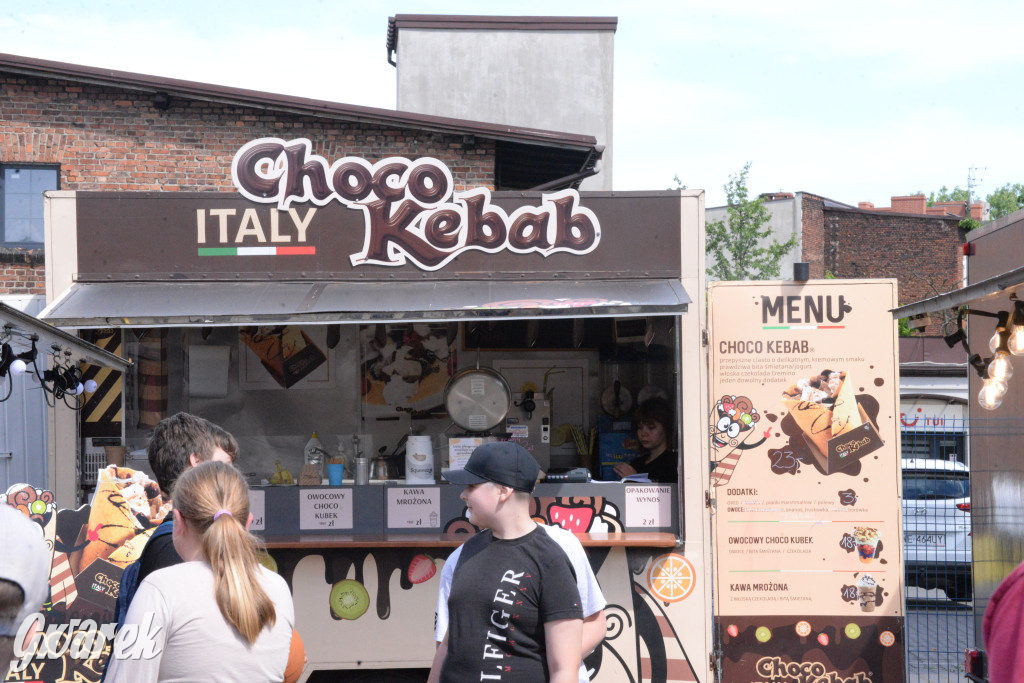 Foodtrucki w Tarnowskich Górach. Co serwują i za ile?