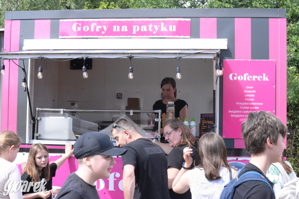Foodtrucki w Tarnowskich Górach. Co serwują i za ile?