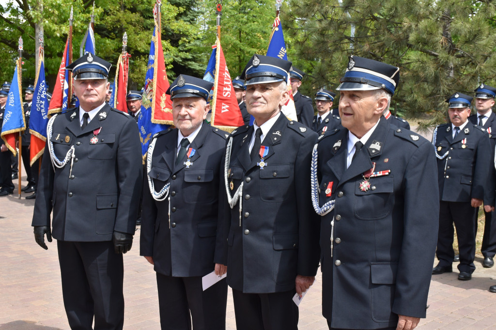 Świętowali Dzień Strażaka. Odznaczenia i wyróżnienia