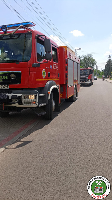 Pożar restauracji. Ewakuacja klientów i pracowników