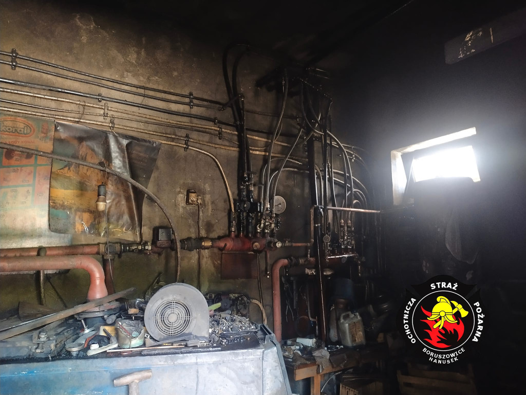 Pożar restauracji. Ewakuacja klientów i pracowników