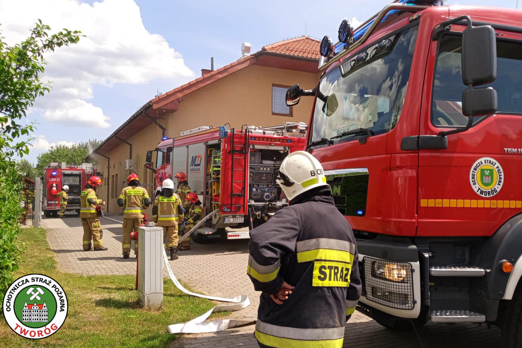 Pożar restauracji. Ewakuacja klientów i pracowników