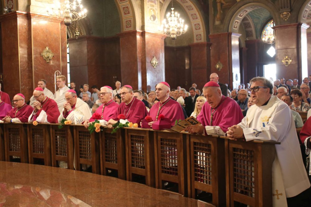 Doroczna pielgrzymka mężczyzn do Piekar Śląskich
