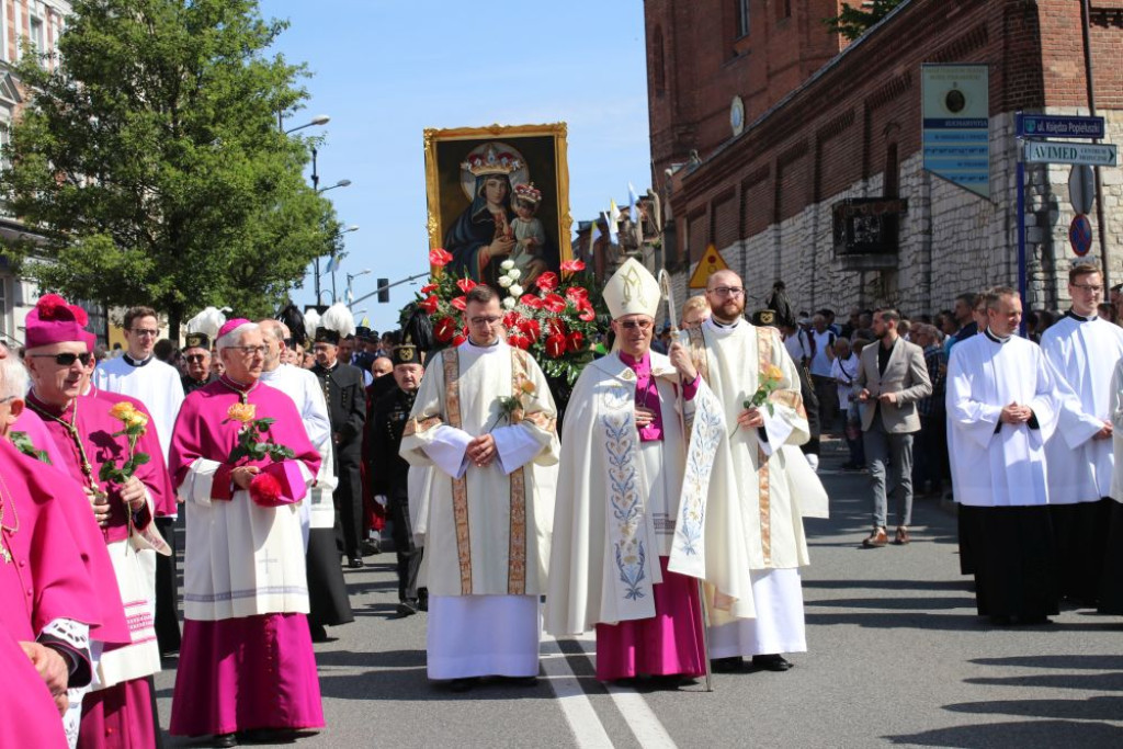 Doroczna pielgrzymka mężczyzn do Piekar Śląskich