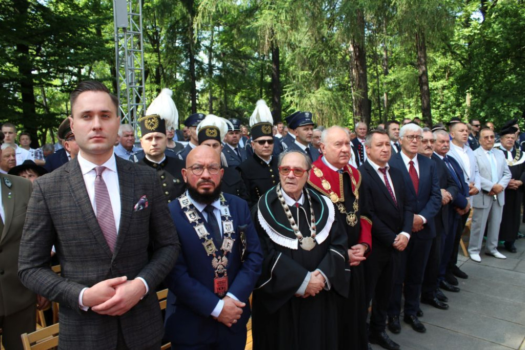 Doroczna pielgrzymka mężczyzn do Piekar Śląskich