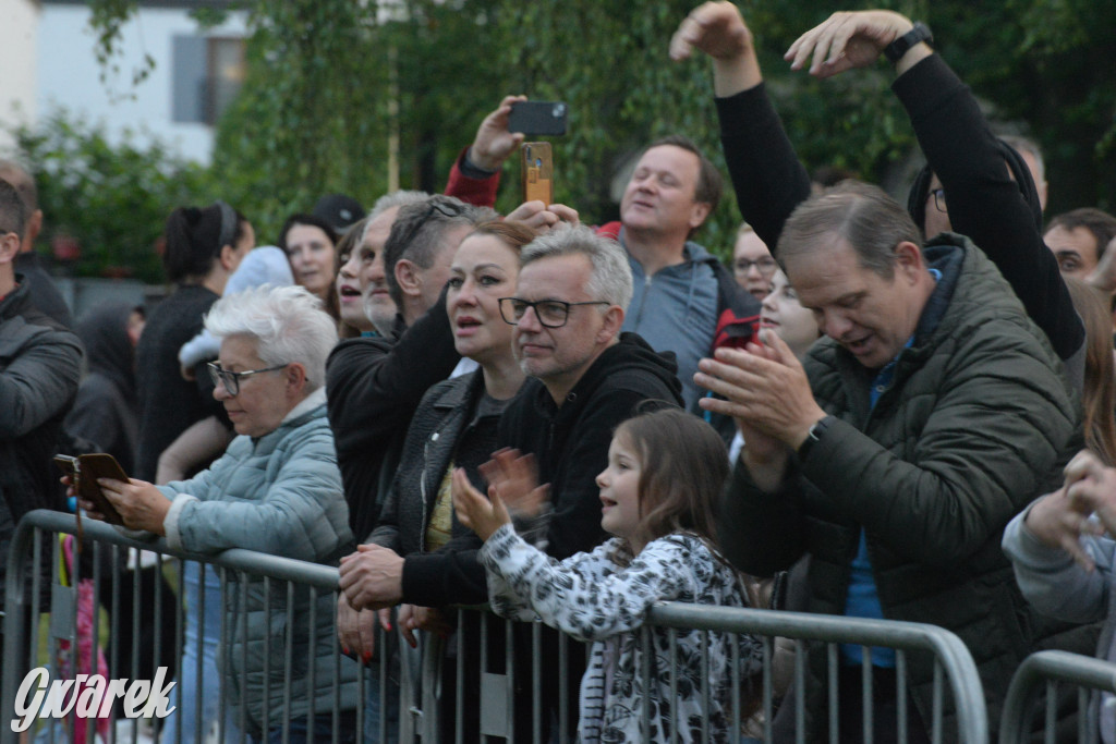 Industriada. Elektryczne Gitary w Tarnowskich Górach