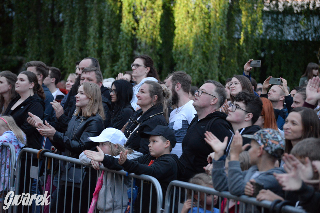 Industriada. Elektryczne Gitary w Tarnowskich Górach