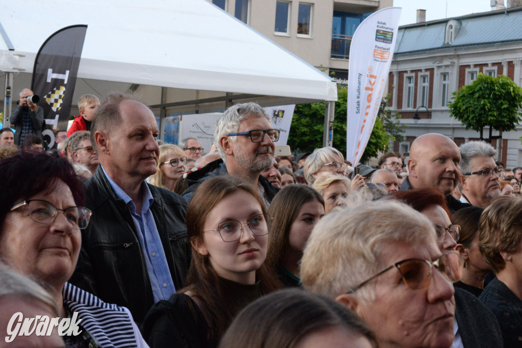 Tarnowskie Góry. Śląskie Smaki i zespół Śląsk
