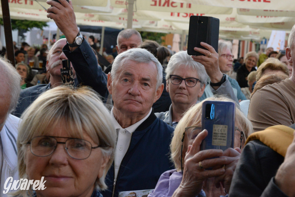 Tarnowskie Góry. Śląskie Smaki i zespół Śląsk
