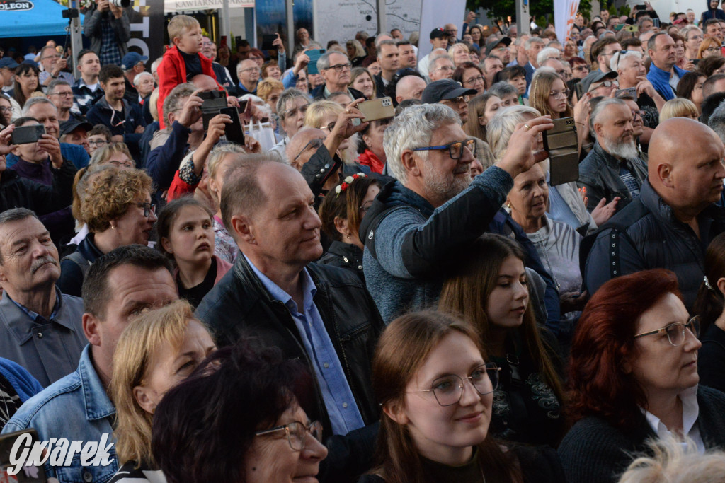 Tarnowskie Góry. Śląskie Smaki i zespół Śląsk