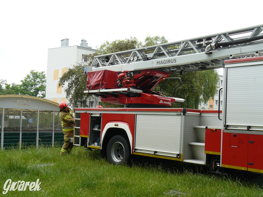Nieuwaga mieszkanki osiedla i akcja strażaków [FOTO]