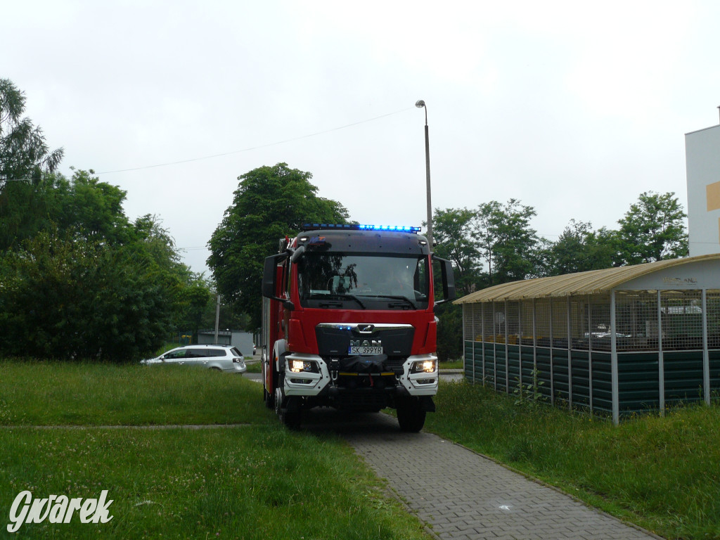 Nieuwaga mieszkanki osiedla i akcja strażaków [FOTO]