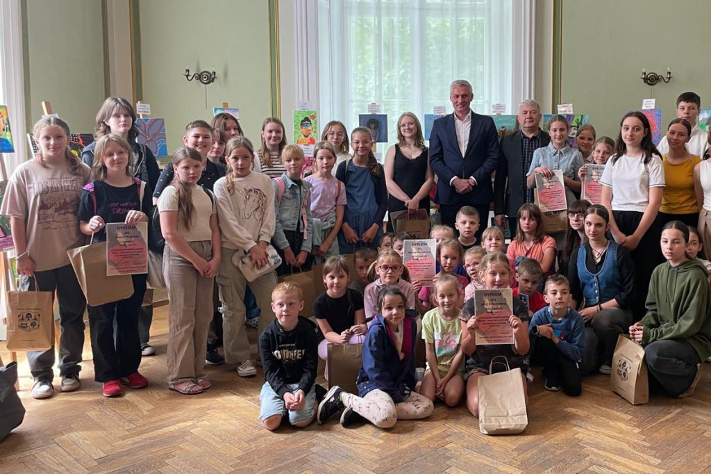 Kobiety - malarki i nasi zdolni uczniowie