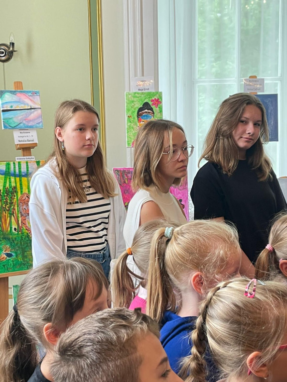 Kobiety - malarki i nasi zdolni uczniowie