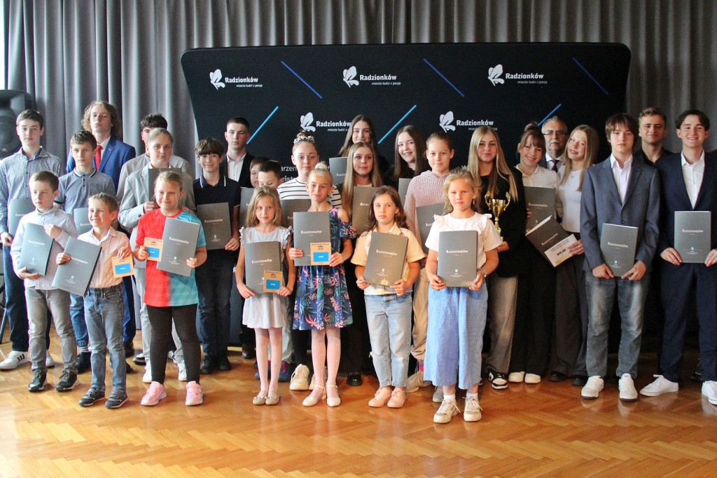 Radzionków. Najlepsi sportowcy z nagrodami