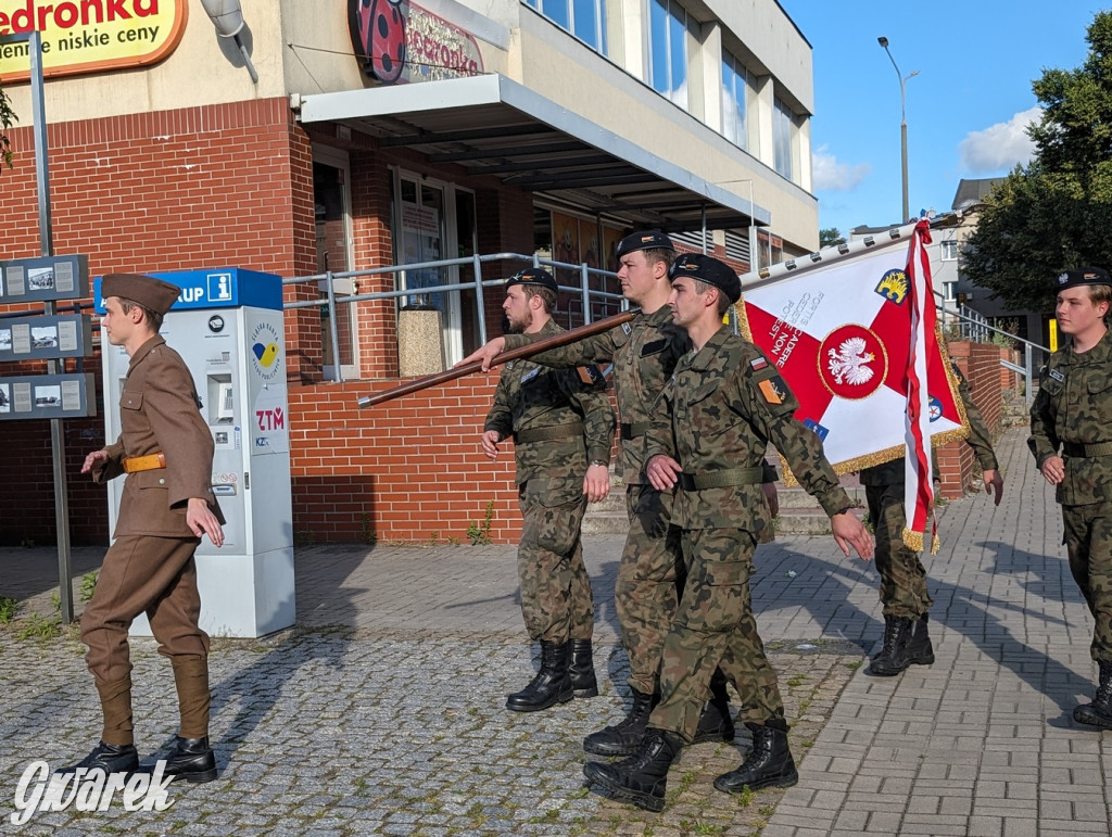 Inscenizacja Radzionkowskiej Drużyny Piechoty Zmechanizowanej