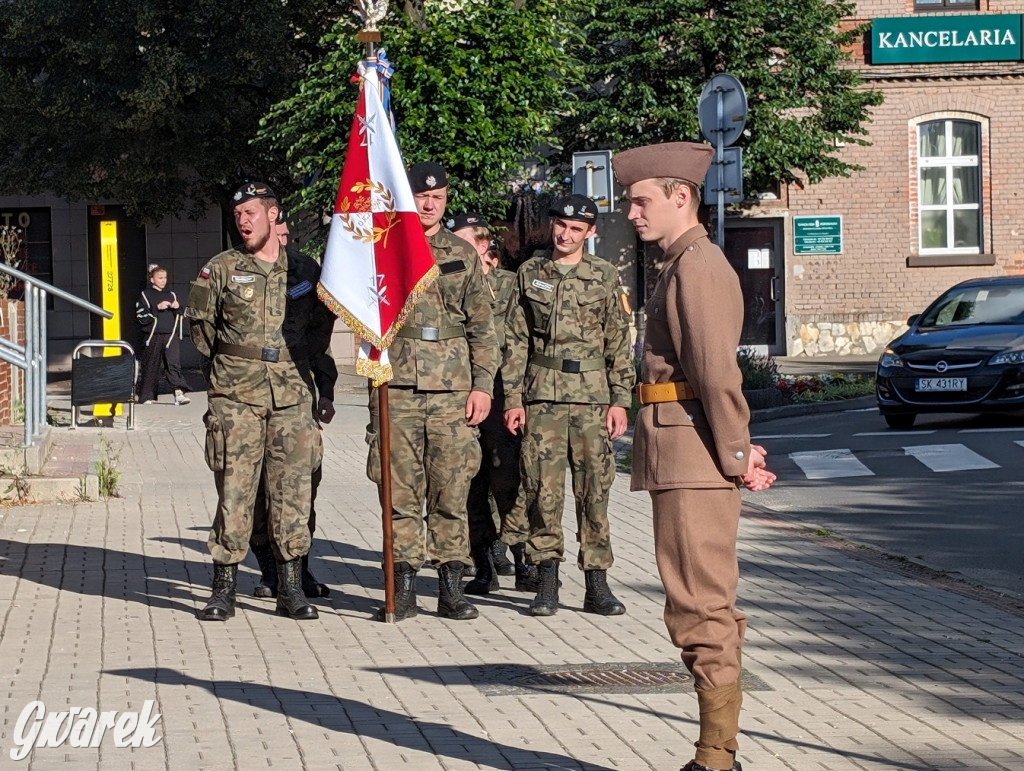 Inscenizacja Radzionkowskiej Drużyny Piechoty Zmechanizowanej