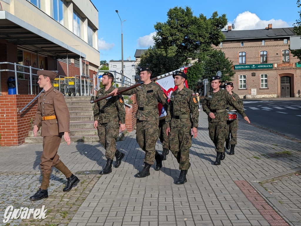 Inscenizacja Radzionkowskiej Drużyny Piechoty Zmechanizowanej