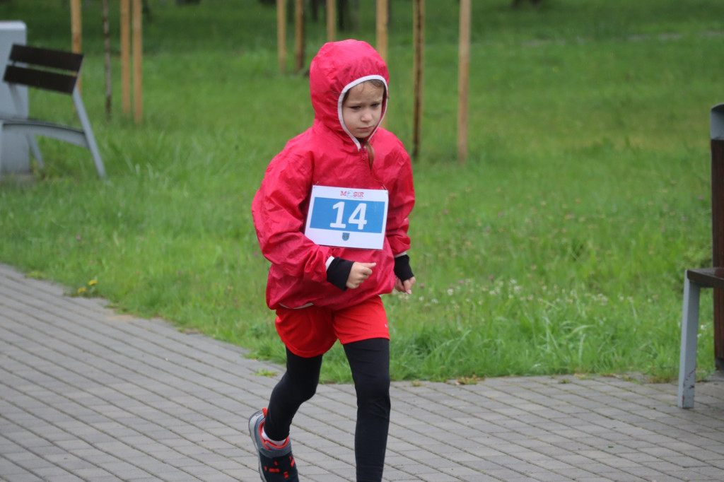 Deszcz nie był wymówką. Biegowe GP w Brzozowicach