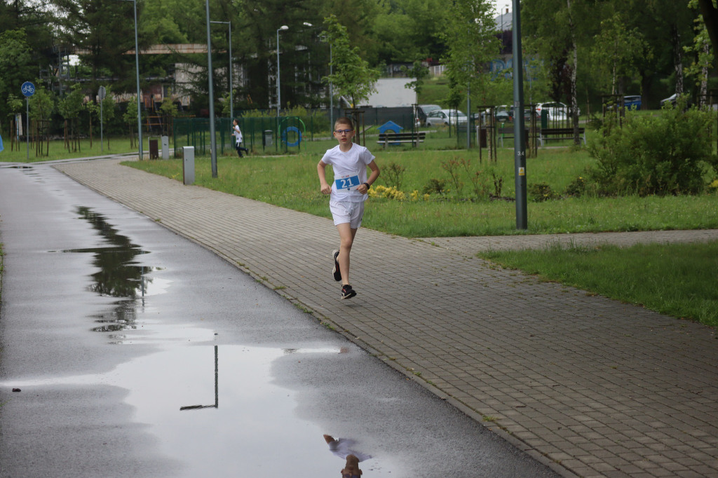 Deszcz nie był wymówką. Biegowe GP w Brzozowicach