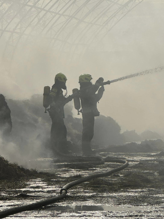 Powiat tarnogórski. Pożar w ośrodku jeździeckim