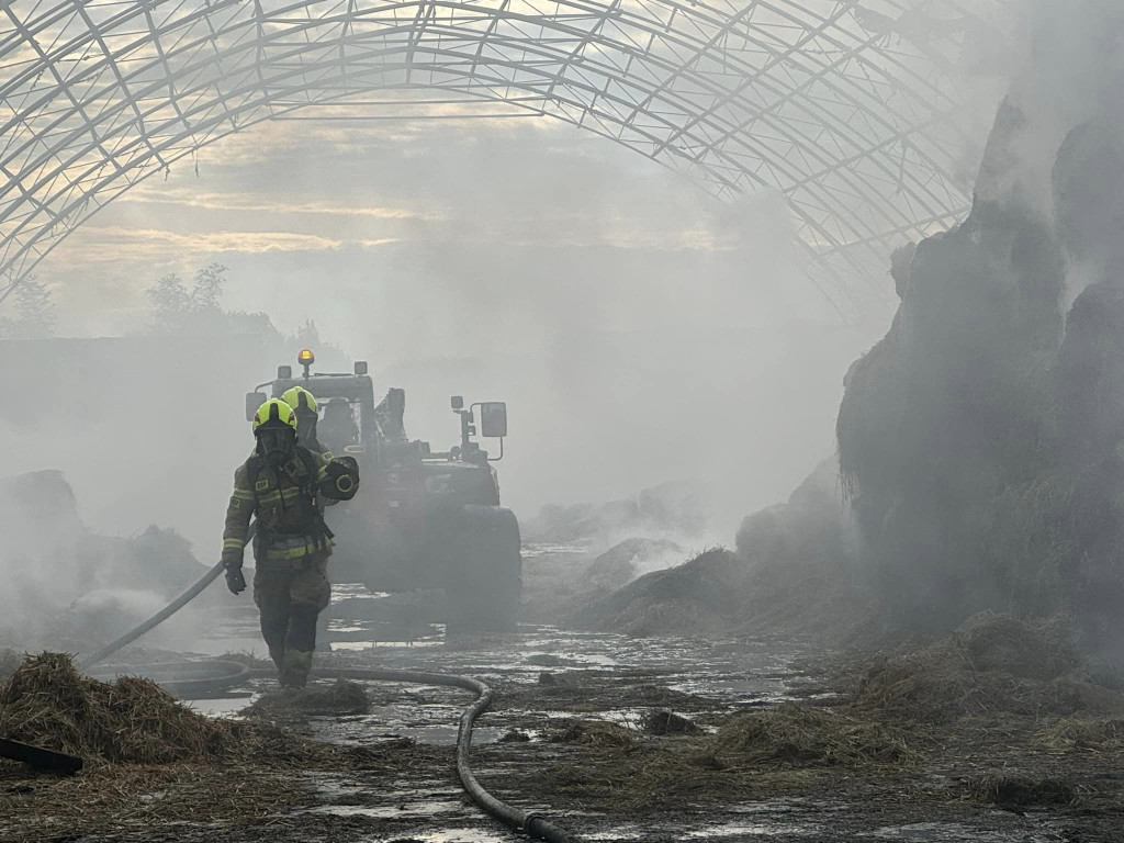 Powiat tarnogórski. Pożar w ośrodku jeździeckim