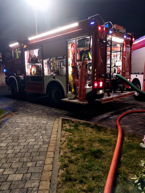 Powiat tarnogórski. Pożar w ośrodku jeździeckim