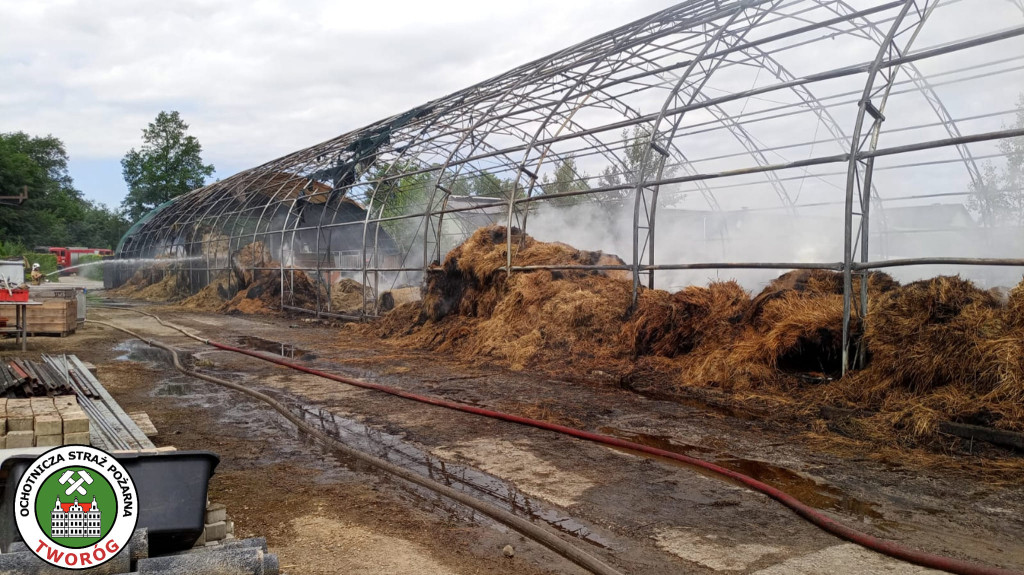 Powiat tarnogórski. Pożar w ośrodku jeździeckim