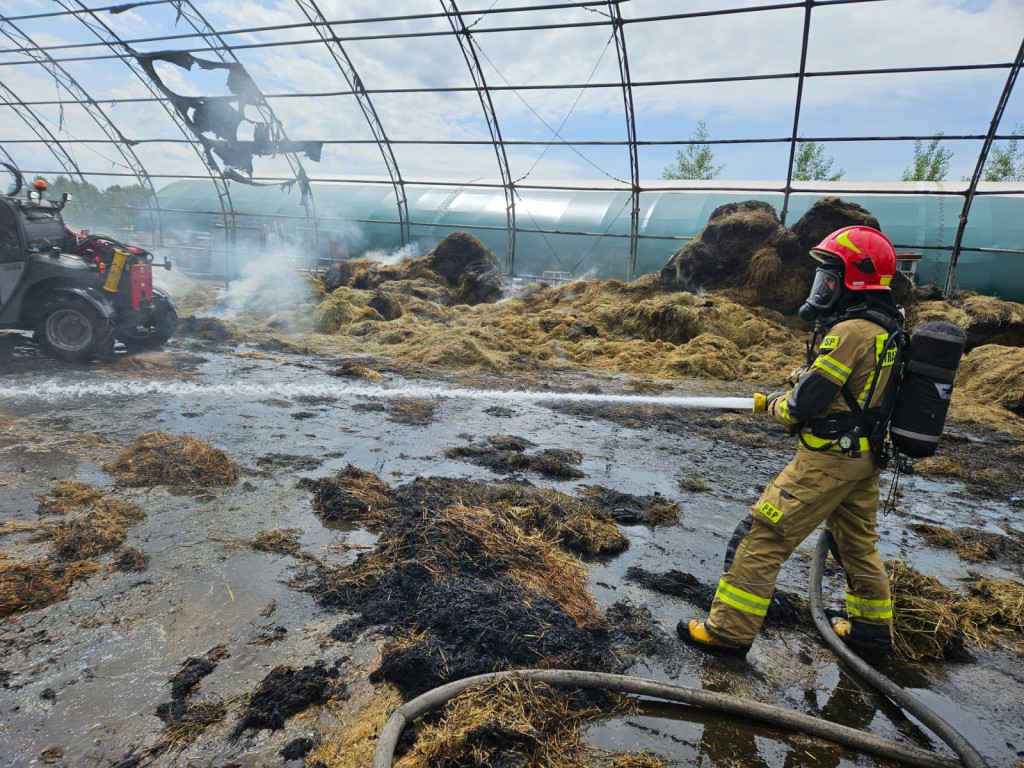 Powiat tarnogórski. Pożar w ośrodku jeździeckim