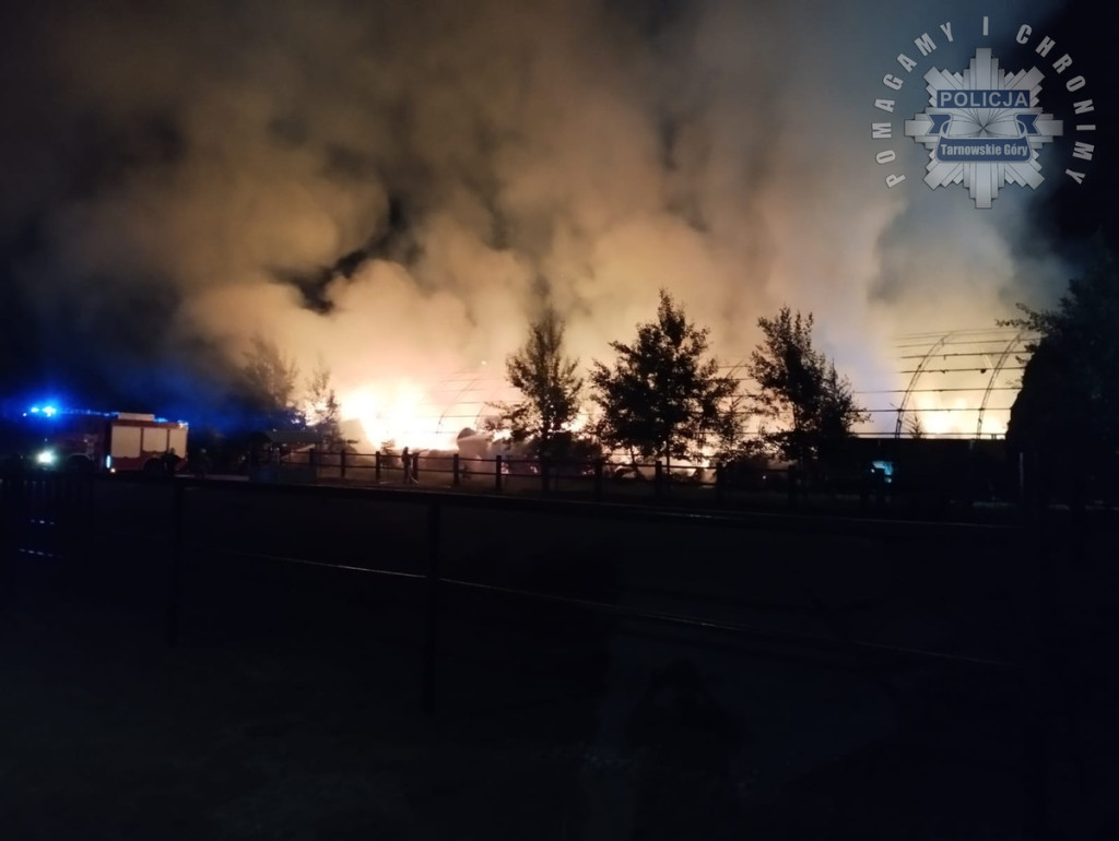 Powiat tarnogórski. Pożar w ośrodku jeździeckim