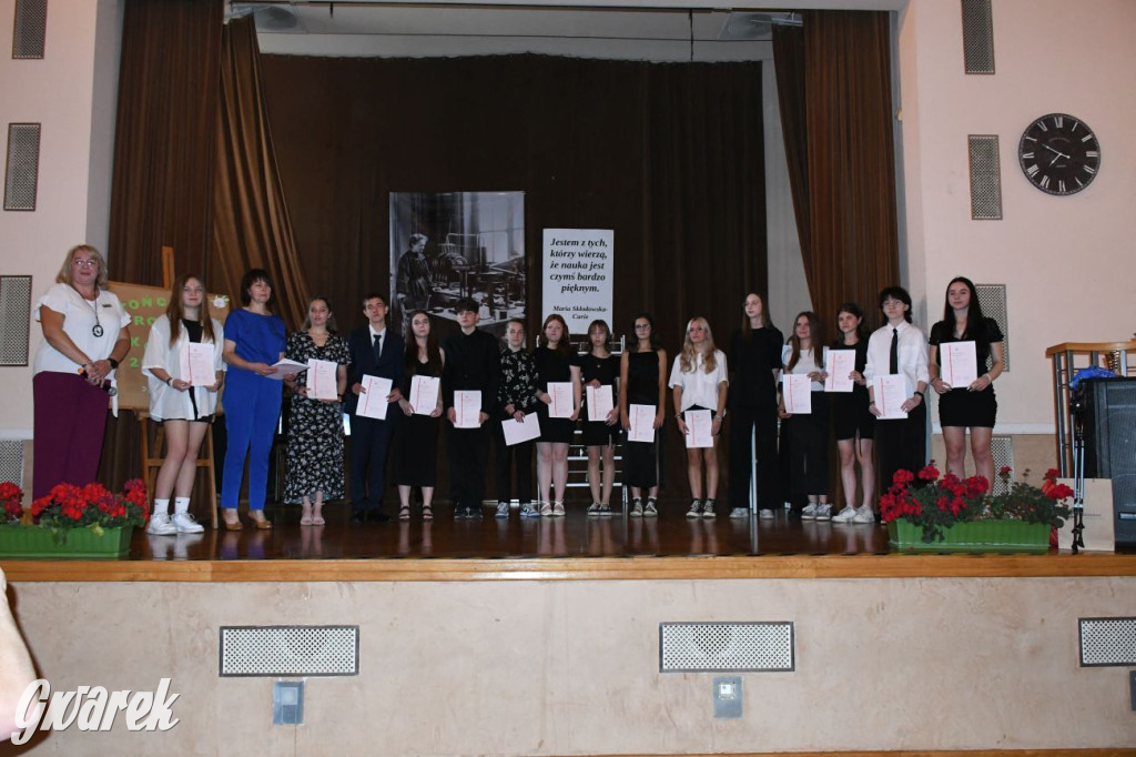 Uczniowie Chemika zakończyli rok szkolny [FOTO]