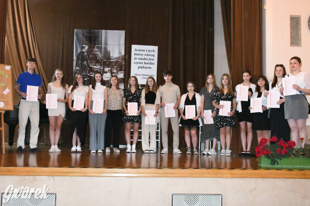 Uczniowie Chemika zakończyli rok szkolny [FOTO]