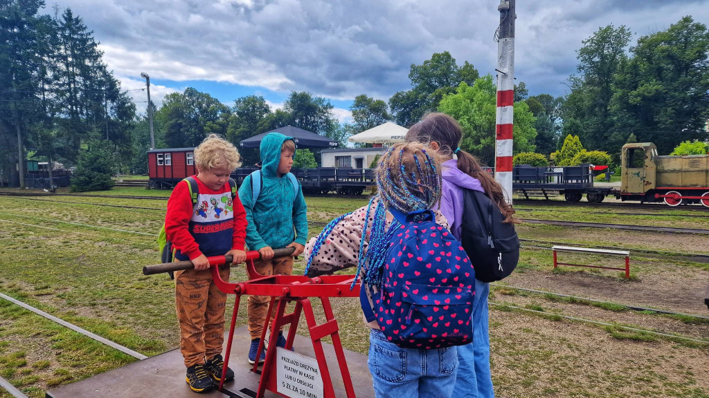 Wycieczki i zabawy. Dzieci na półkoloniach