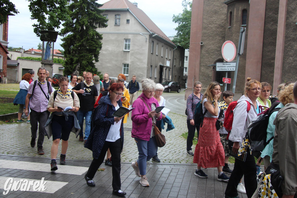 Tarnowskie Góry. Ślubowana pielgrzymka do Piekar Śląskich [FOTO]